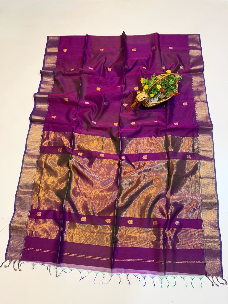 Pure Silk Kamal Butta Maheshwari Saree