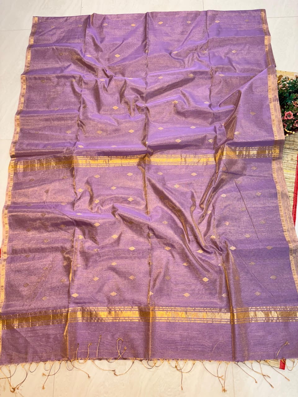 Diamond Butta Tissue Maheshwari Saree – Radiant. Refined. Regal.
