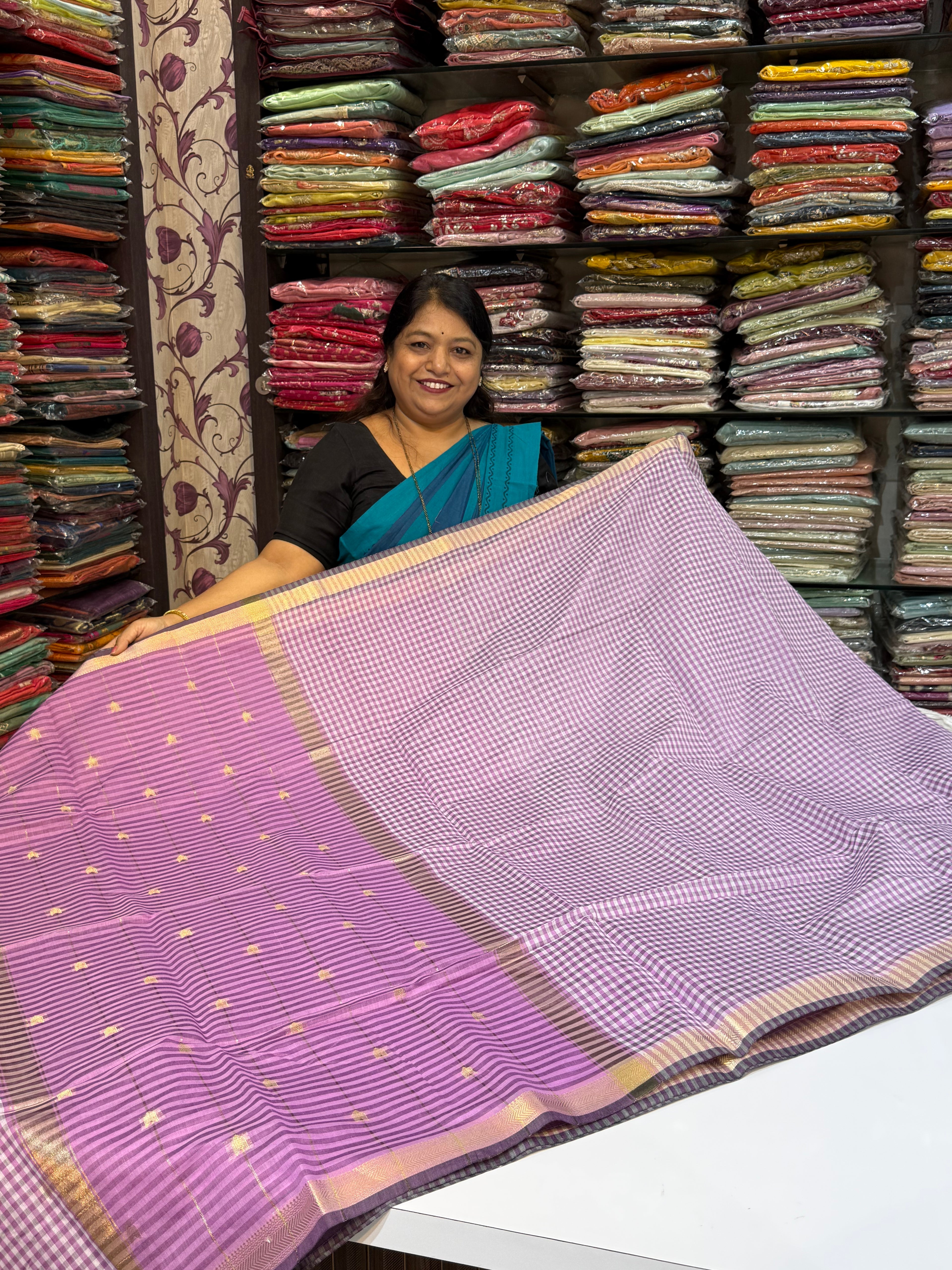 Vrinda Cotton Checks Saree – Classic Comfort, Everyday Elegance
