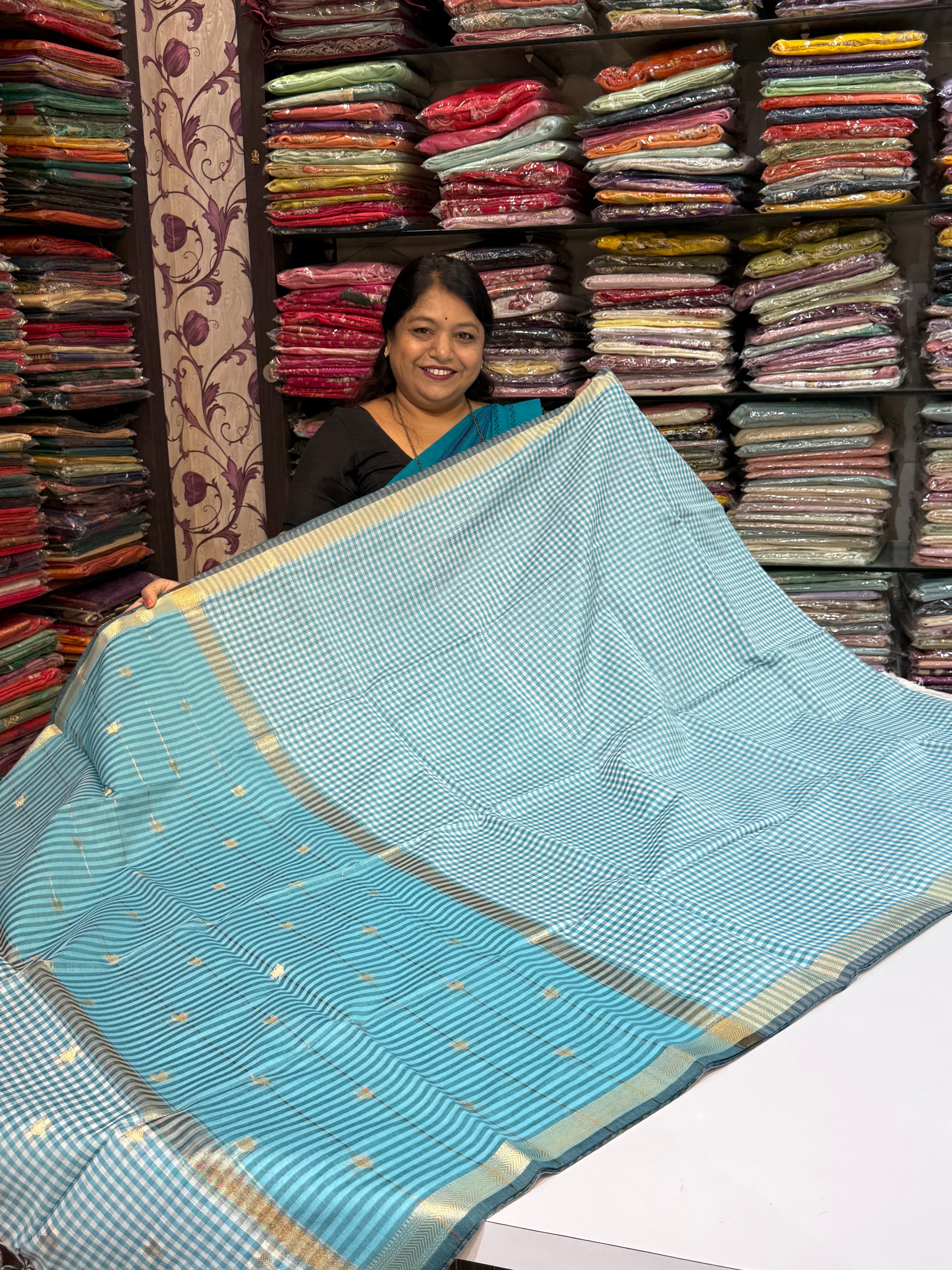 Vrinda Cotton Checks Saree – Classic Comfort, Everyday Elegance