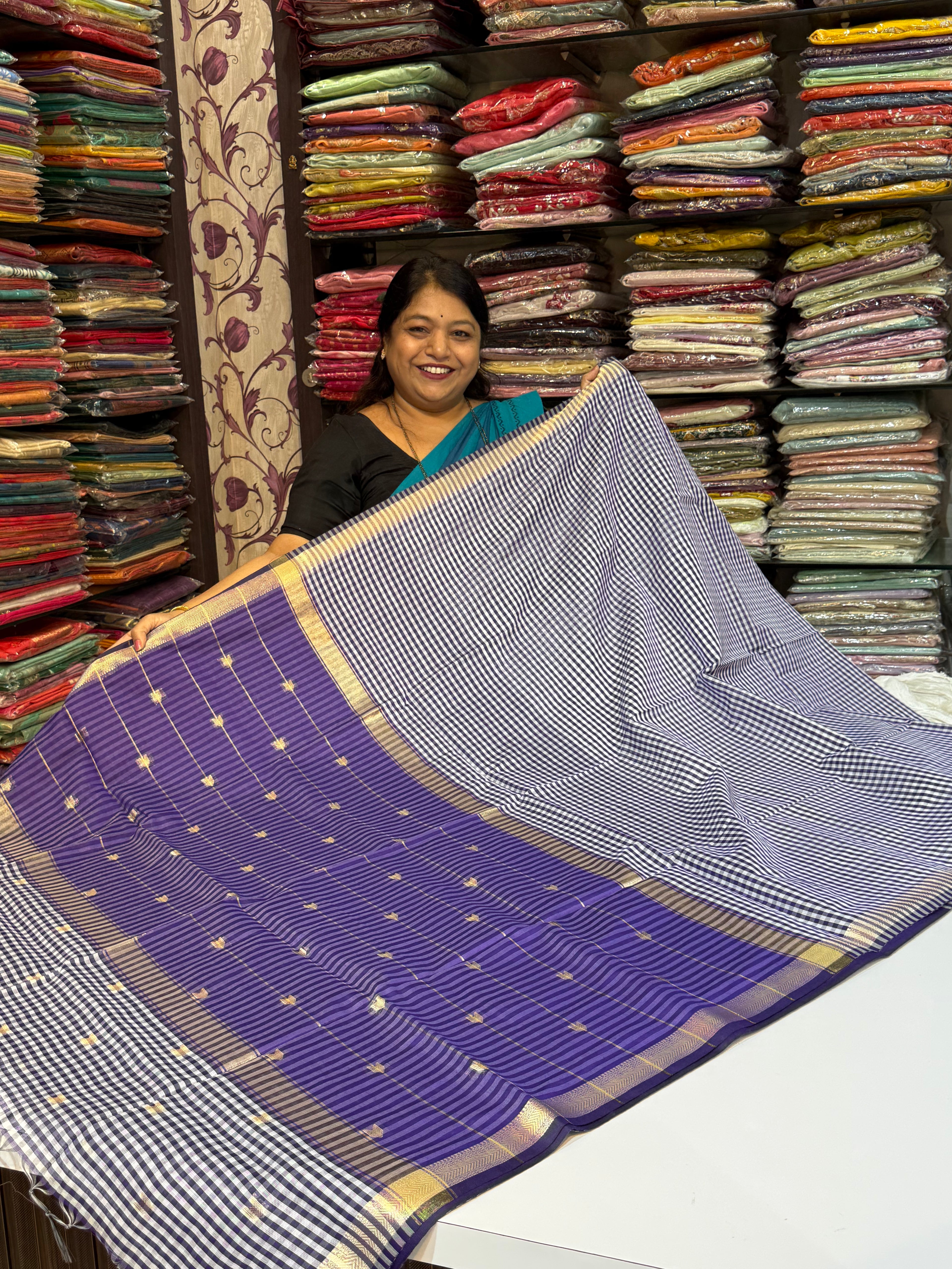 Vrinda Cotton Checks Saree – Classic Comfort, Everyday Elegance