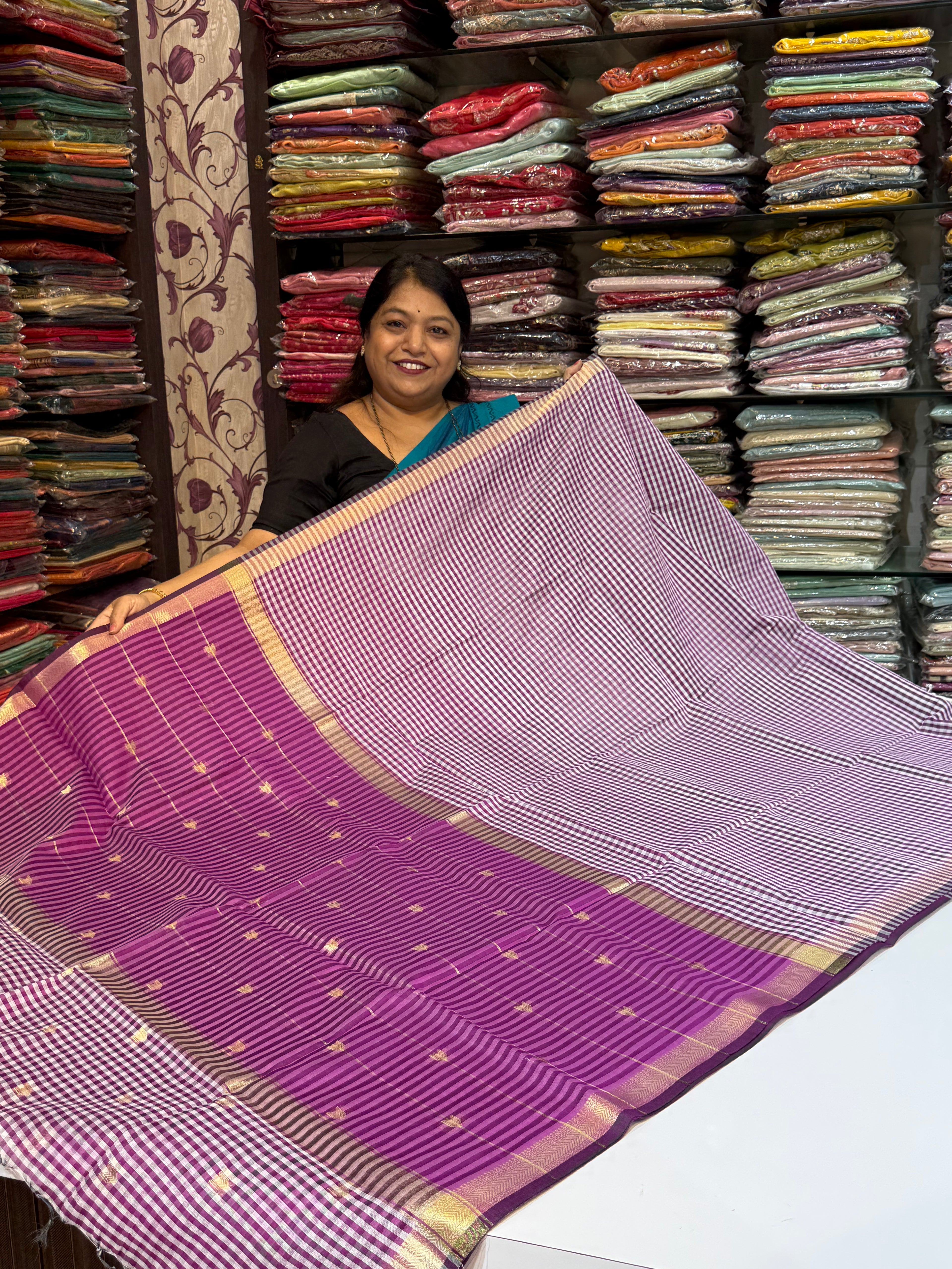 Vrinda Cotton Checks Saree – Classic Comfort, Everyday Elegance
