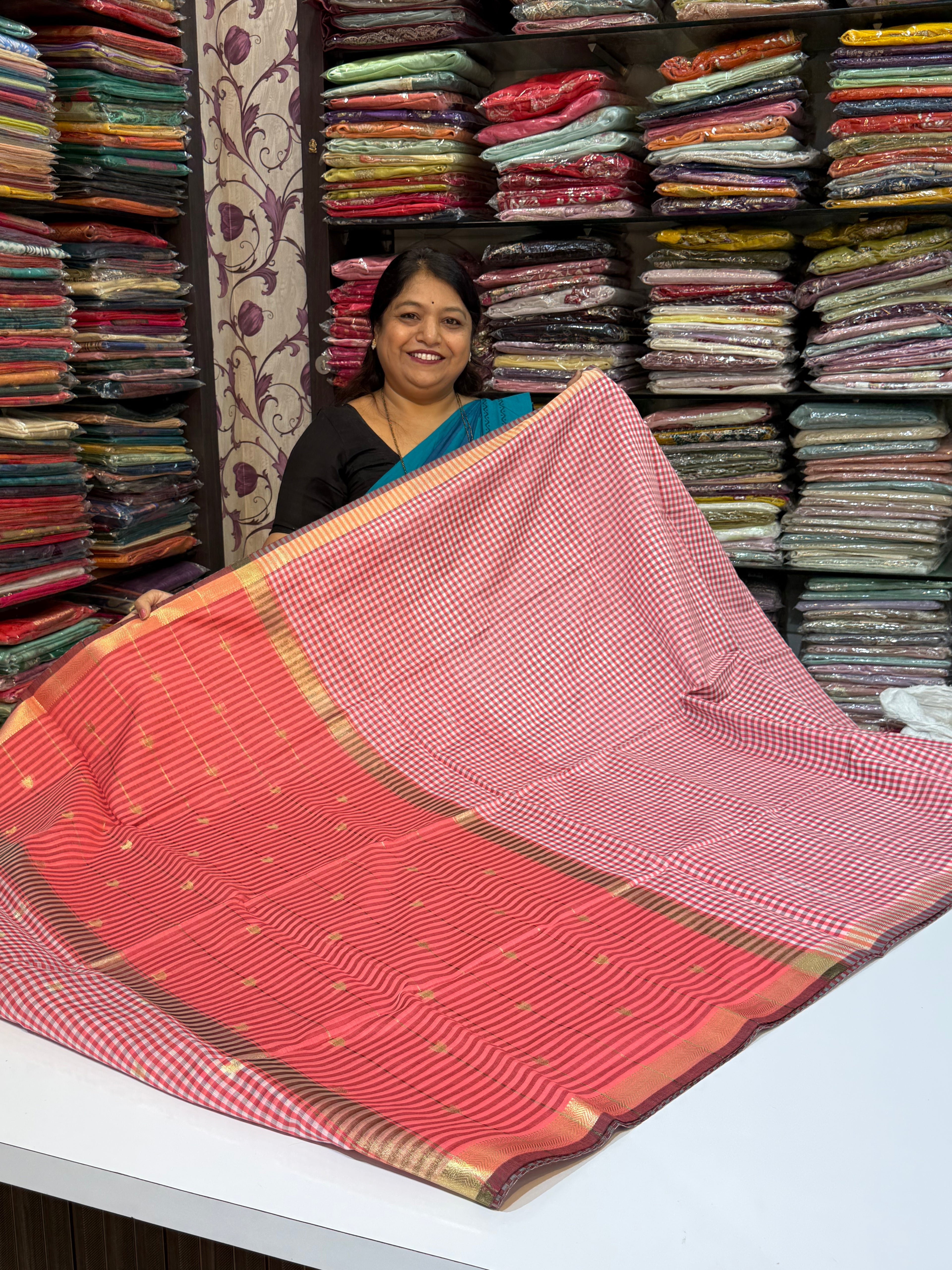 Vrinda Cotton Checks Saree – Classic Comfort, Everyday Elegance