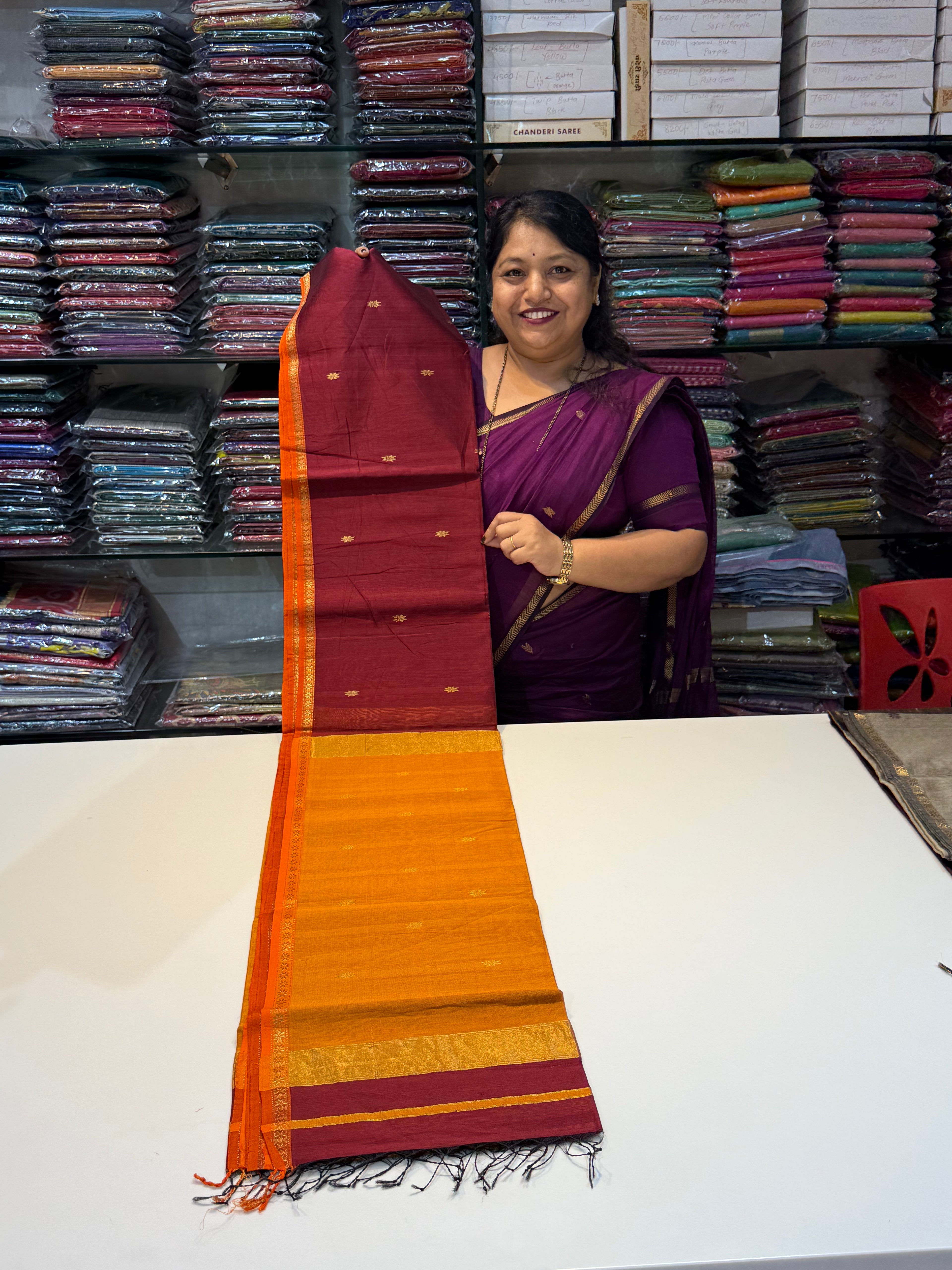 Contrast Flower Butta Maheshwari Handloom