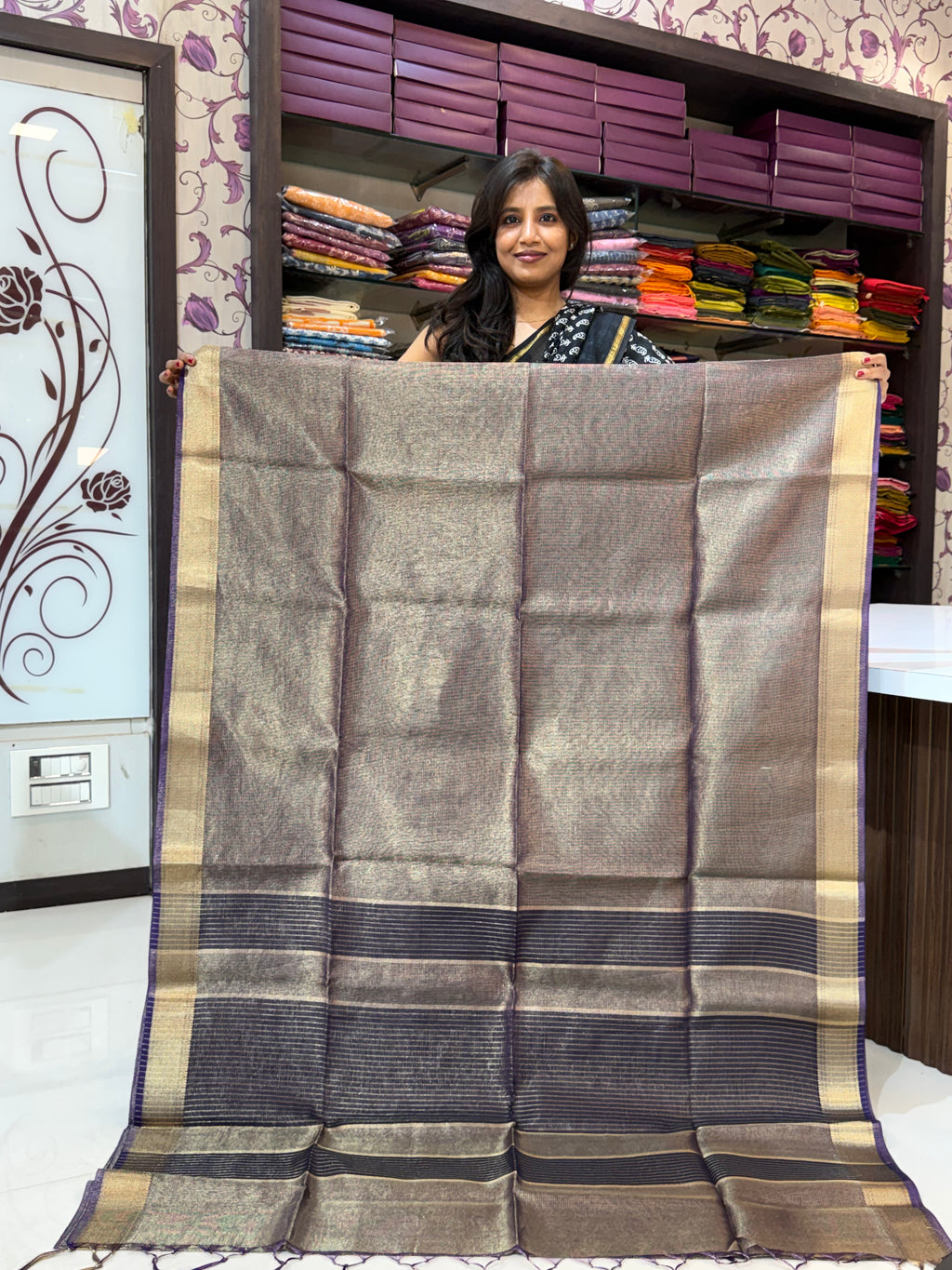 Vrinda cotton Nano checks Maheshwari look like Cotton Saree