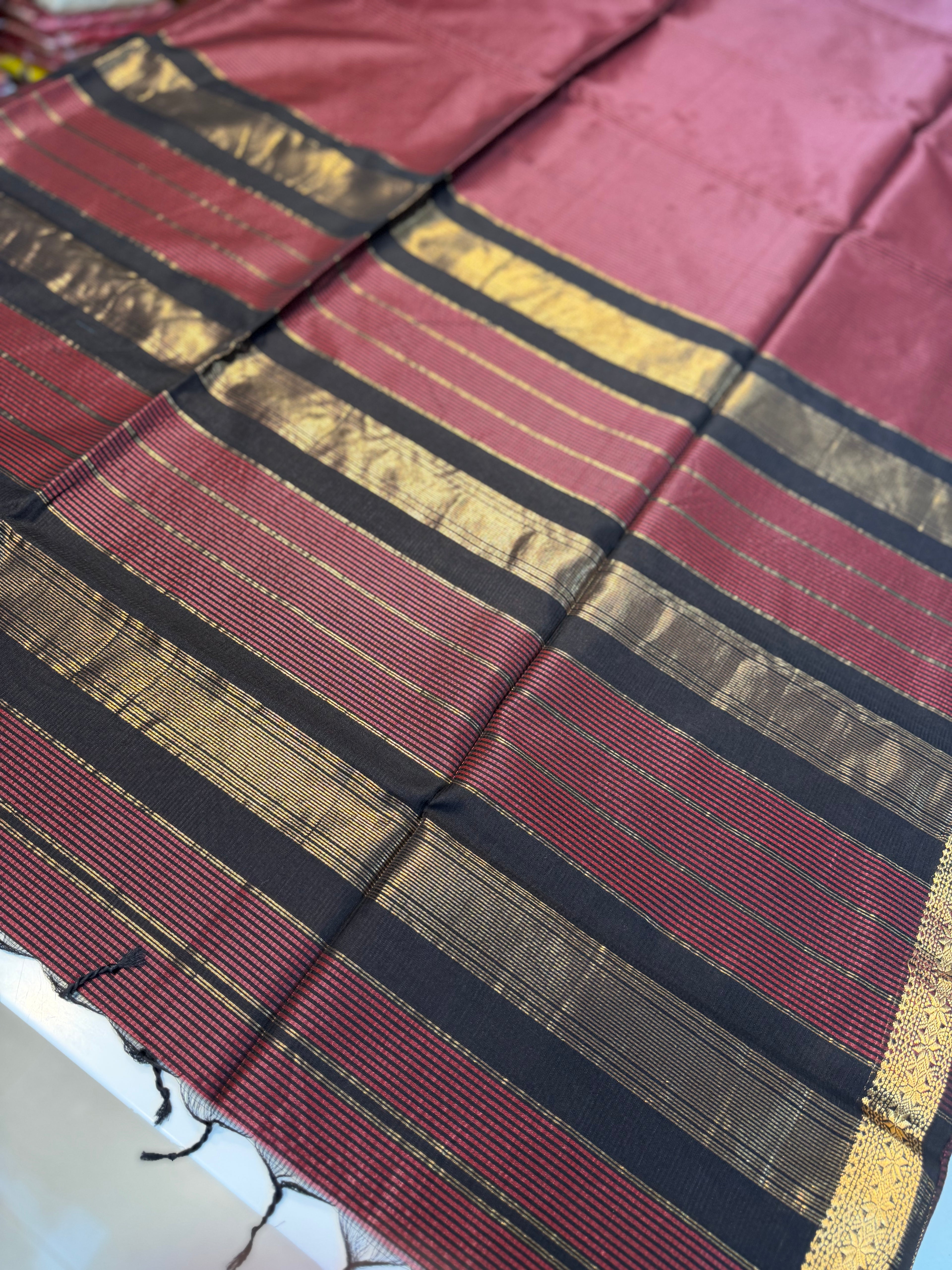 Handloom Garbhreshmi Maheshwari Saree – Pure Malbari Silk | Traditional Handwoven Elegance