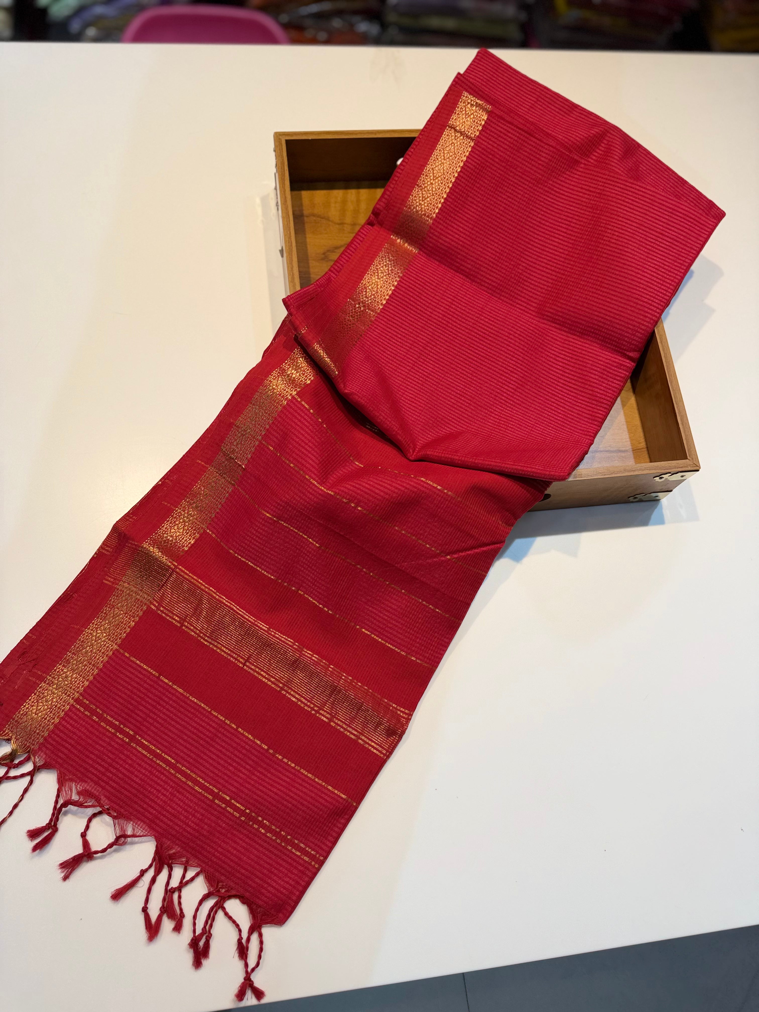 Handloom Garbhreshmi Maheshwari Saree – Pure Malbari Silk | Traditional Handwoven Elegance