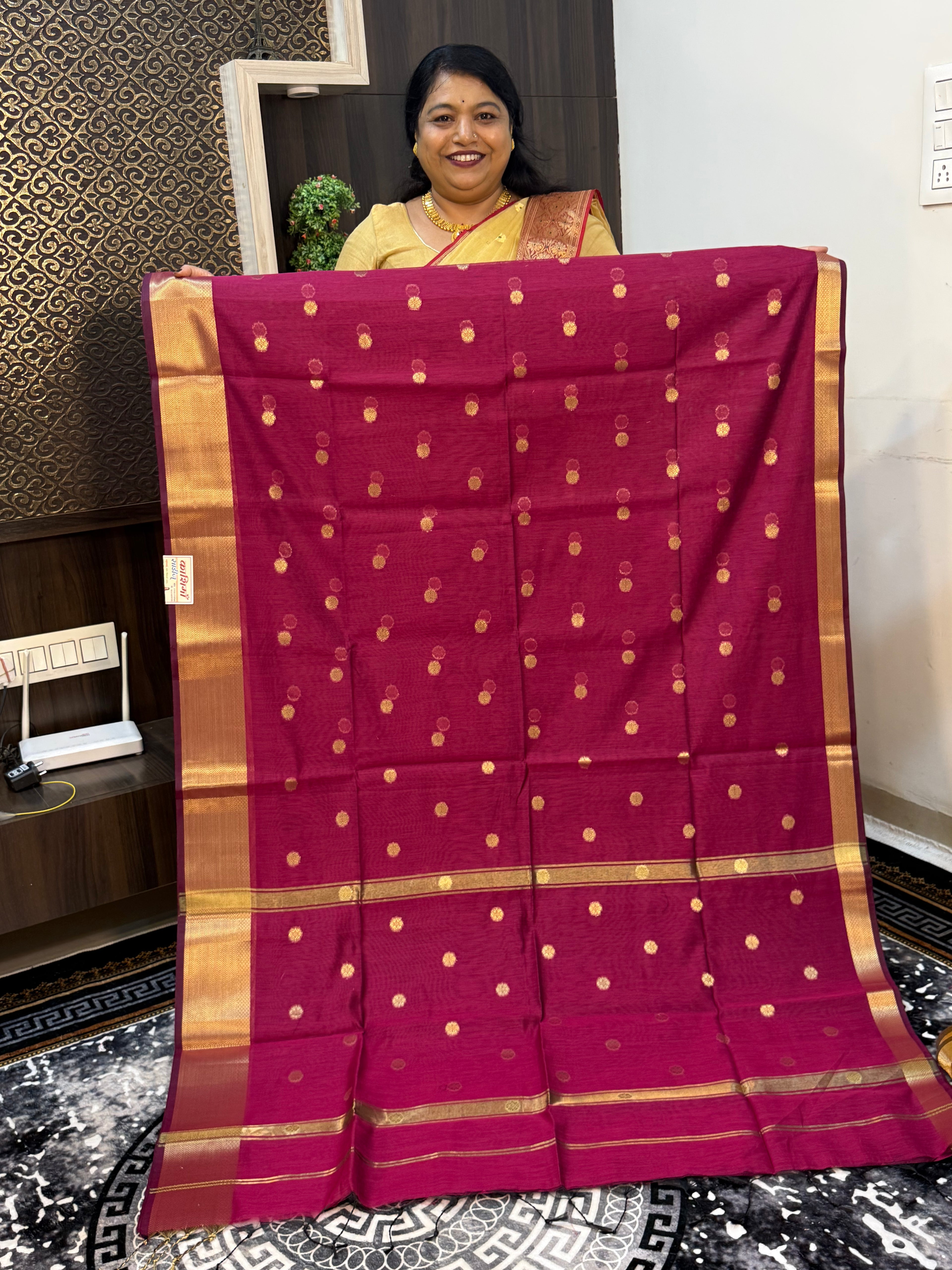 VRIN-17 | Elegant Dollar Butta Vrinda Cotton Saree