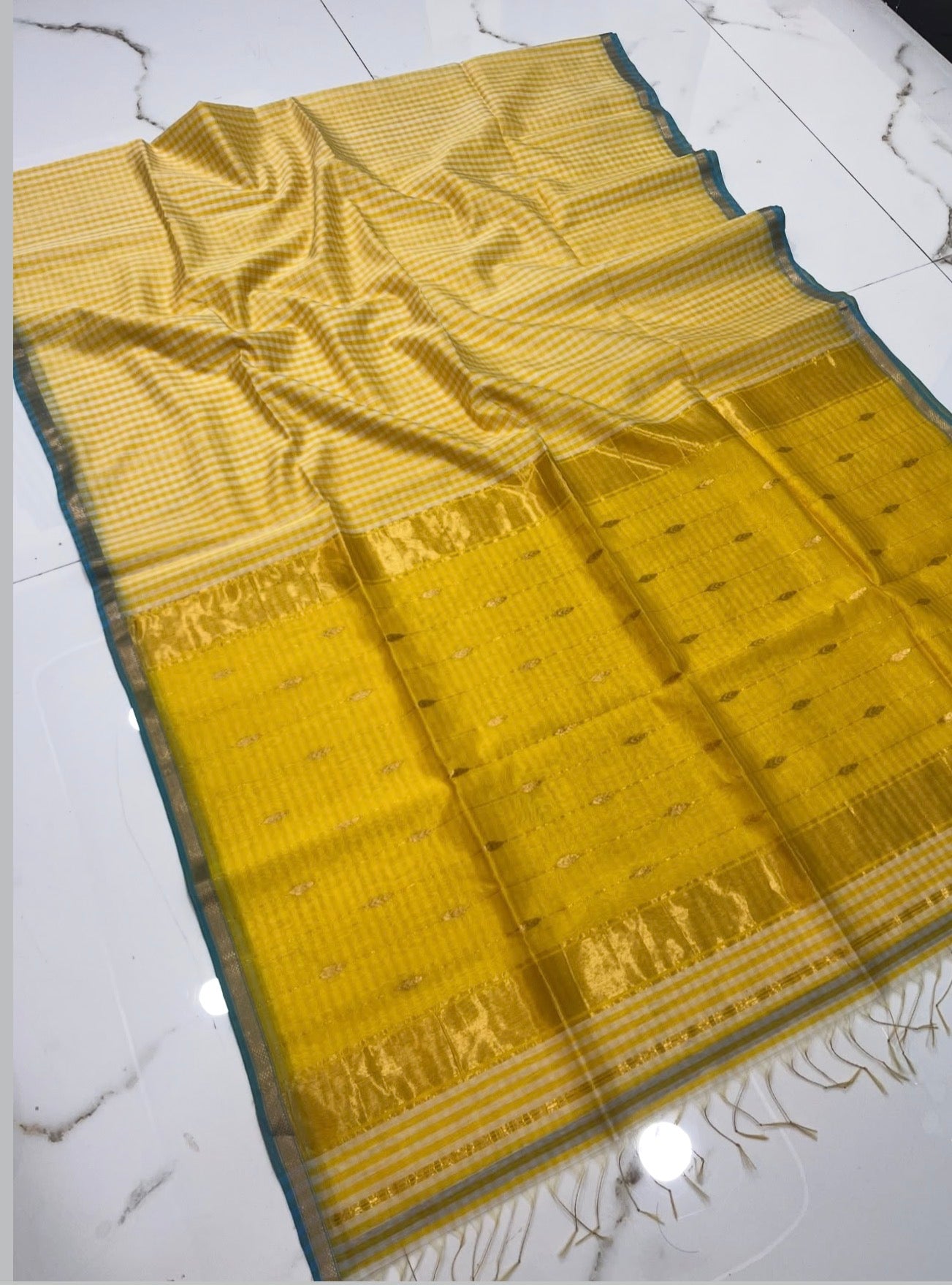 Checks Cotton Silk Maheshwari Saree – Classic Patterns. Handloom Grace. Everyday Elegance.