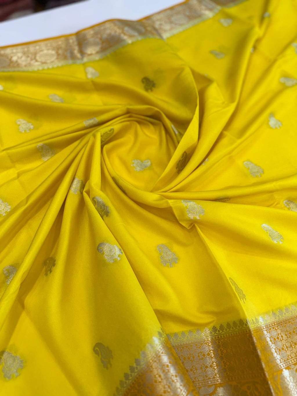 Premium Banarasi Silk Saree – Art Georgette Semi Silk | Rich Designer Weave | 6.5 Mtrs with Blouse Piece
