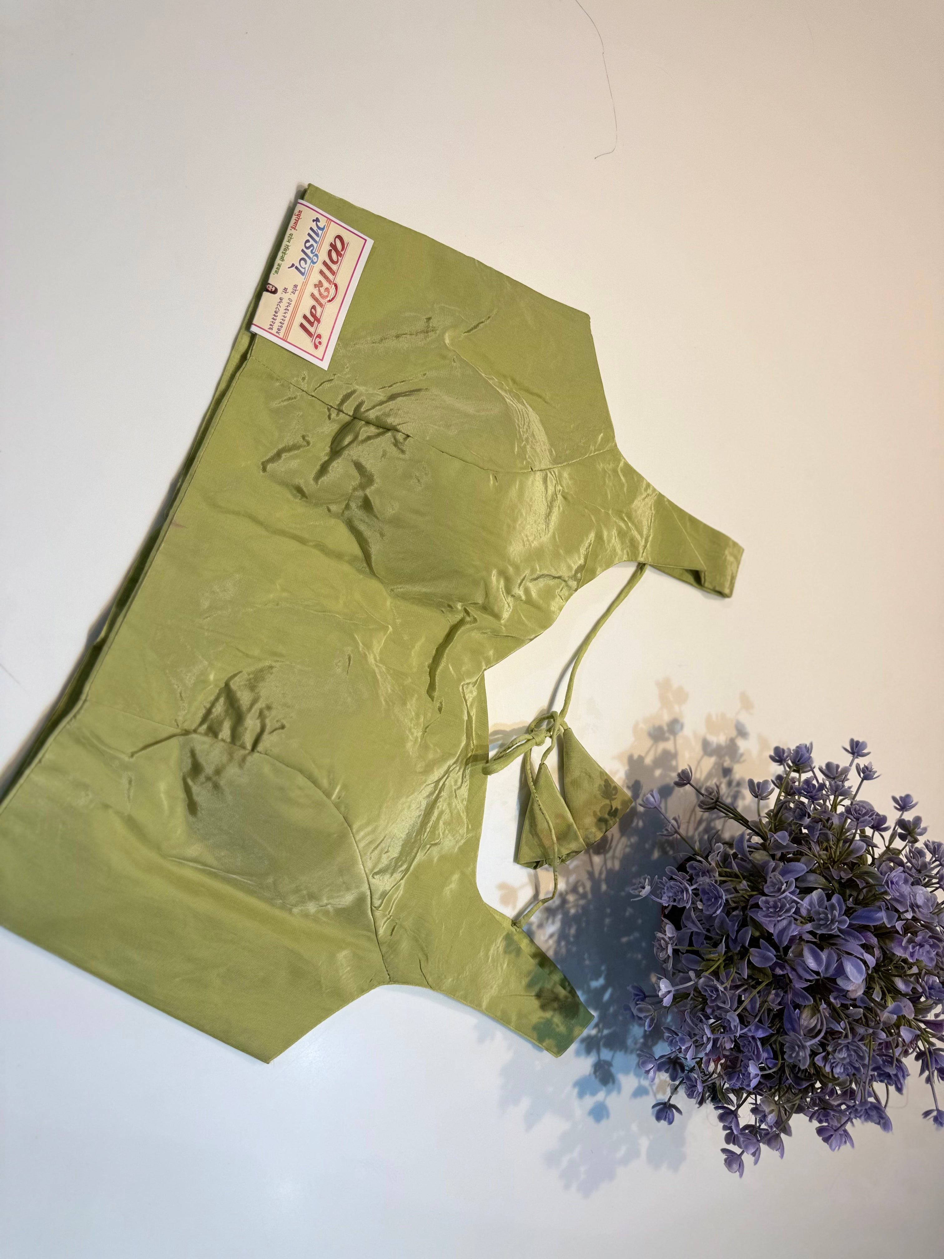 Premium Silk Sleeveless Ready Made Blouse New Launch – Premium Silk Sleeveless Blouse | Sizes 32–44