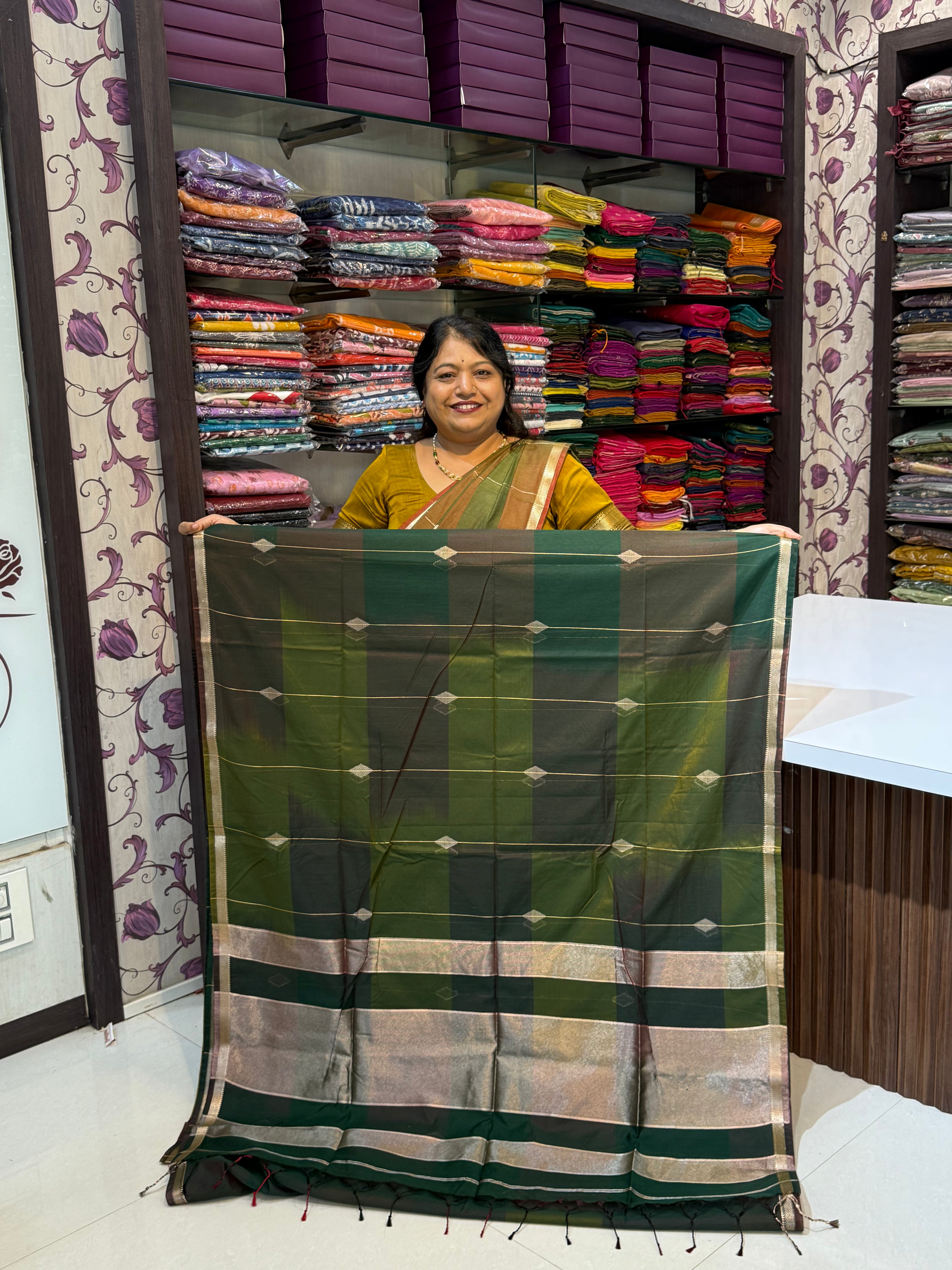 Vrinda Cotton Lining Butta Shaded Saree