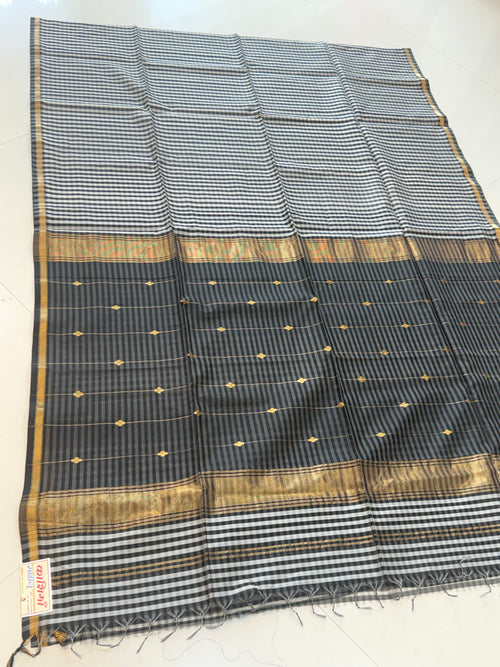 Checks Maheshwari Handloom Saree – Timeless Checks, Traditional Grace