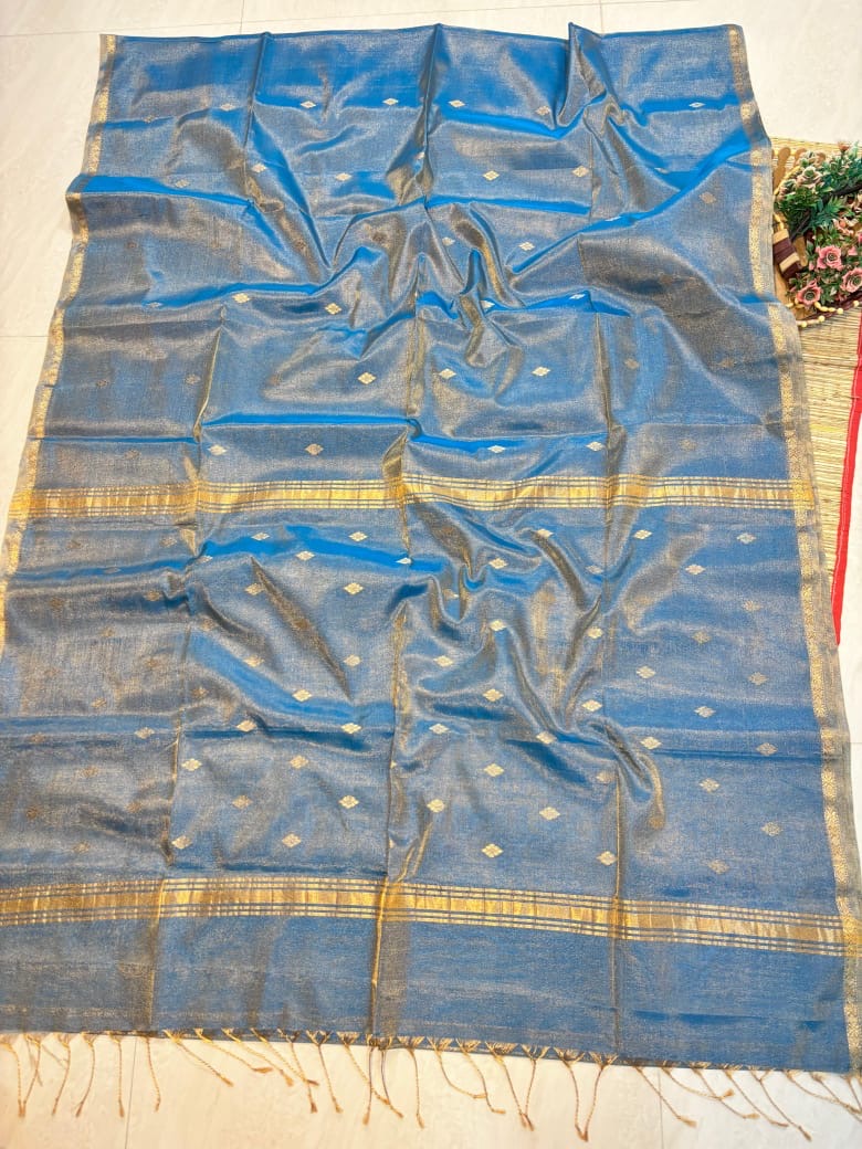 Diamond Butta Tissue Maheshwari Saree – Radiant. Refined. Regal.