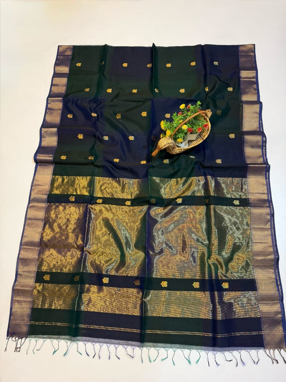 Pure Silk Kamal Butta Maheshwari Saree