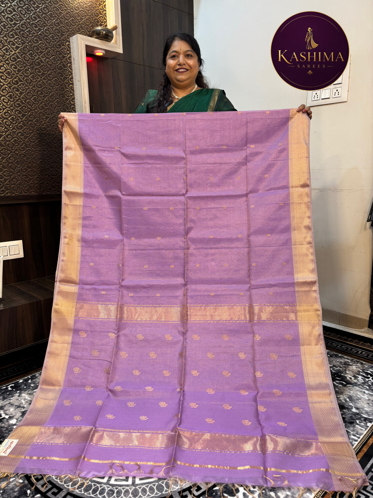 MAH 01. Maheshwari Tissue Contrast Flower Butta Saree