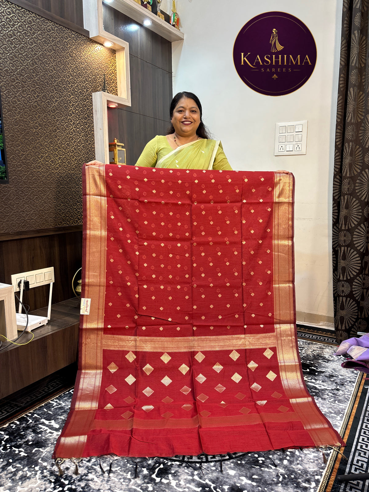 VRIN-08 | Vrinda Cotton Saree with Medium Border & Diamond Butta